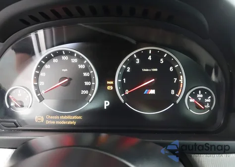 2014 BMW M5 z USA, uszkodzony, nr VIN WBSFV9C57ED097794